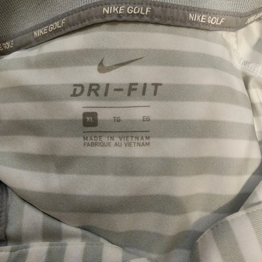 Nike 2 button striped golf polo Size‎ XL